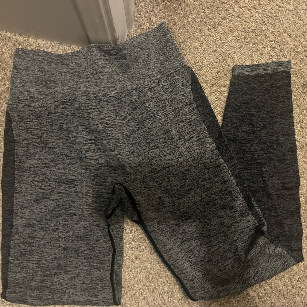 Pink grey ombré leggings